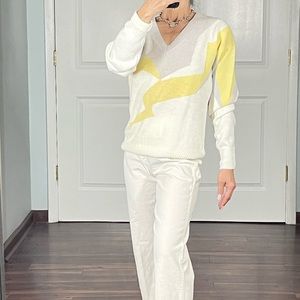 Tail vintage cotton/Ramie V neck sweater size S